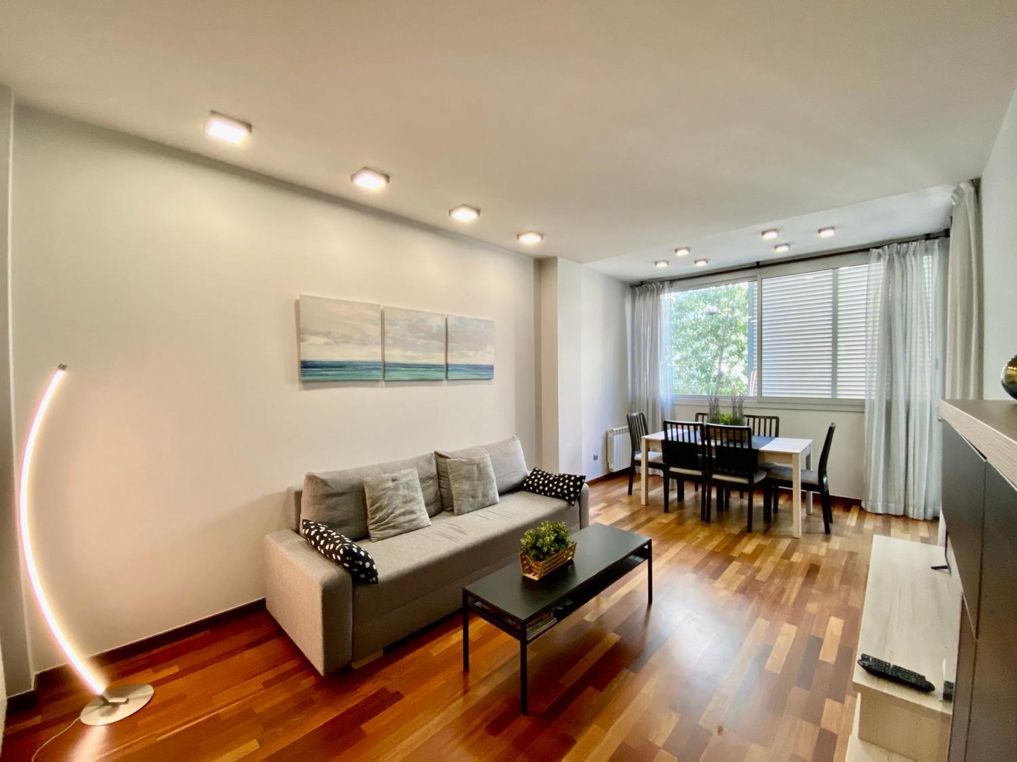 Carmed Homely Apartment By Hlclub Agency Vilanova i la Geltrú Zewnętrze zdjęcie
