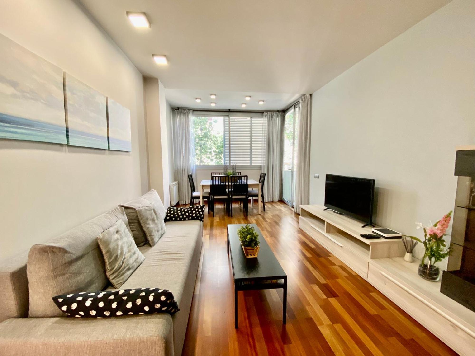 Carmed Homely Apartment By Hlclub Agency Vilanova i la Geltrú Zewnętrze zdjęcie